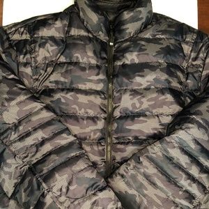 Reversible camo down Puffer coat